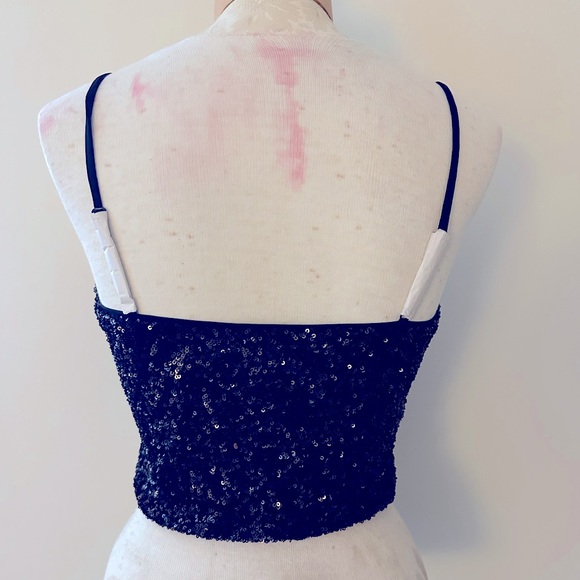 EXPRESS Black Sequin Spaghetti Strap Crop Top NWT - Picture 2 of 5